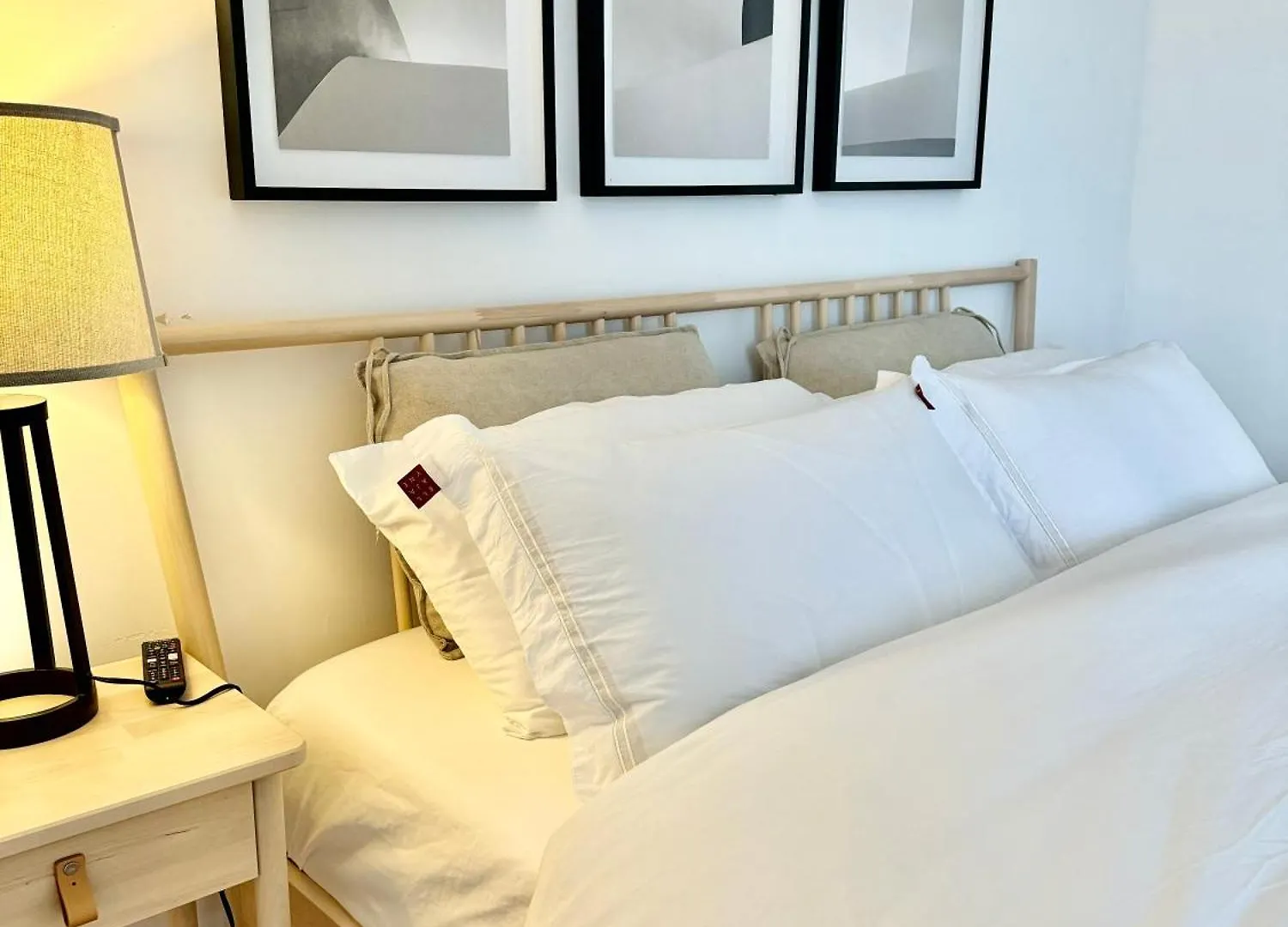 Stylish Evergreen Apartment By Newark Airport