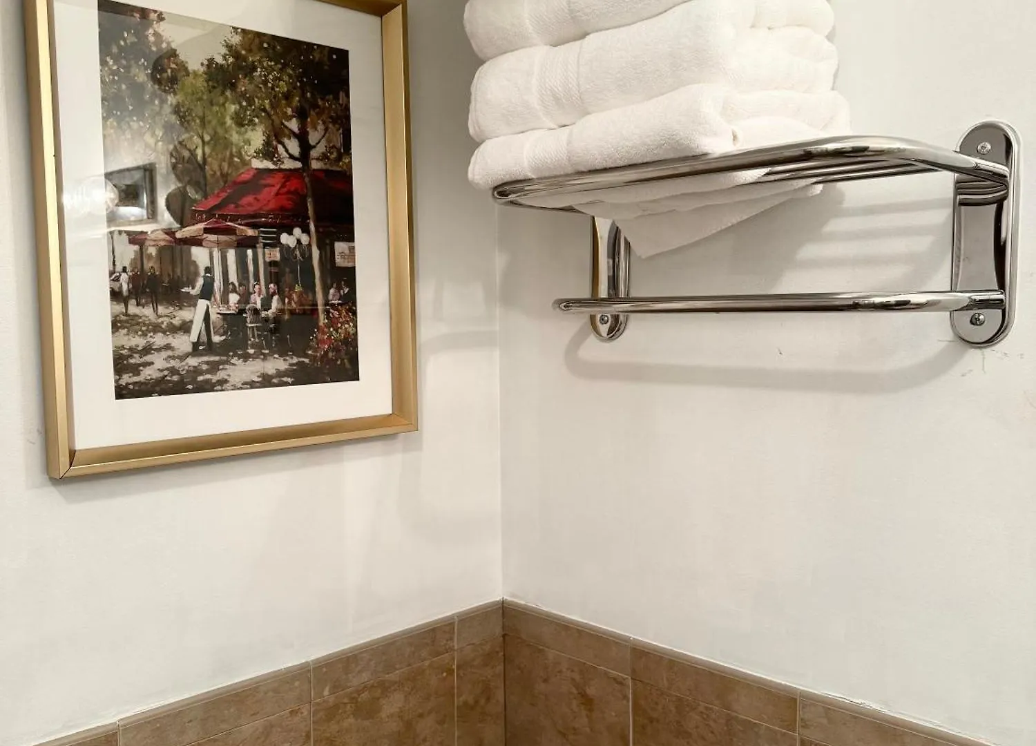 Stylish Evergreen Apartment By Newark Airport