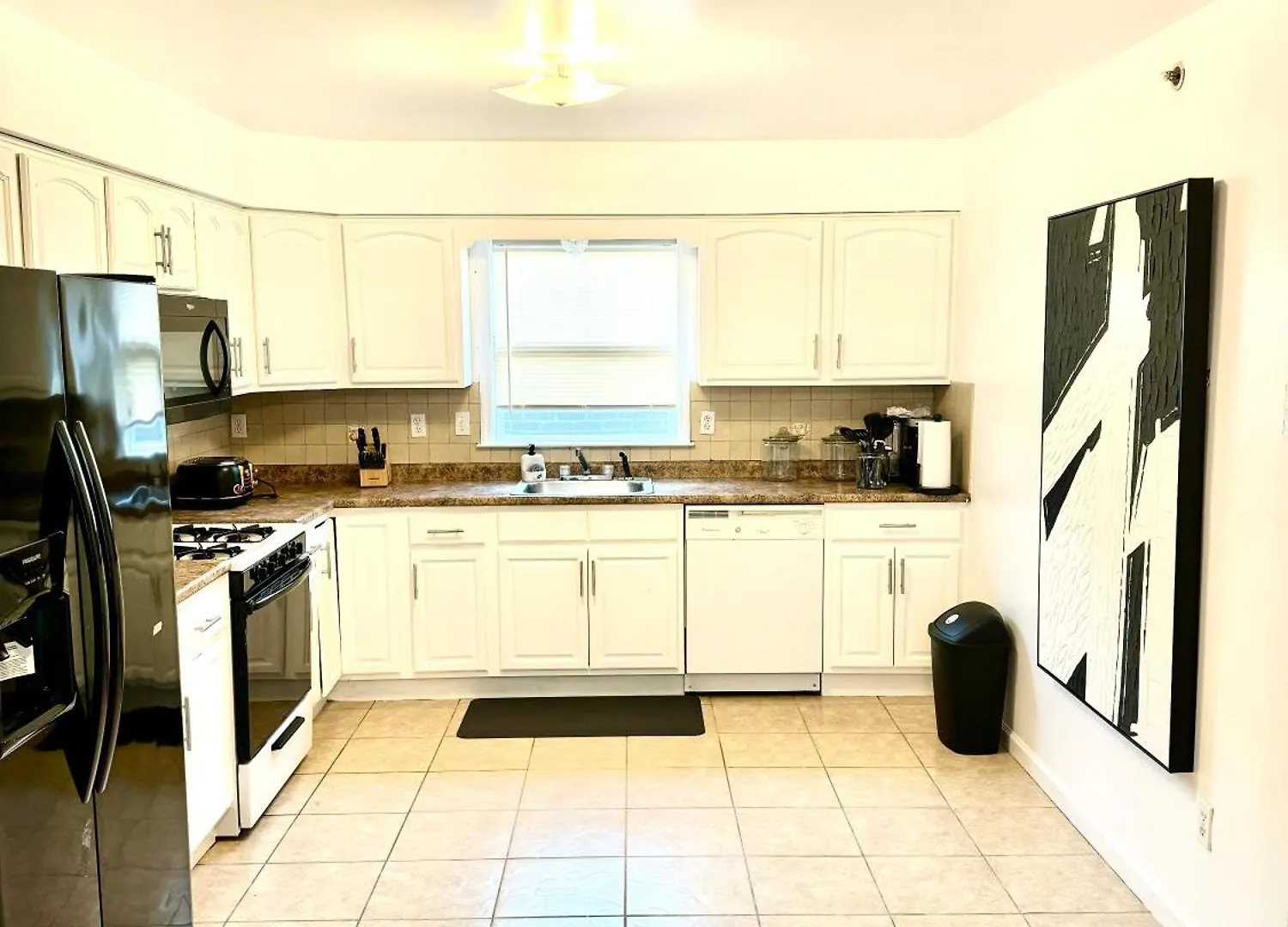 Stylish Evergreen Apartment By Newark Airport 0*,  United States