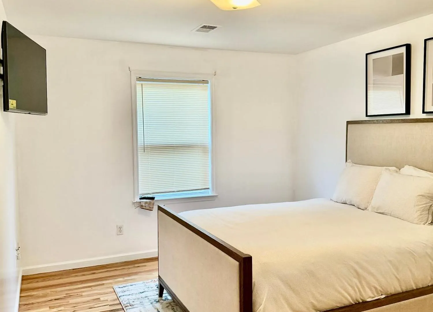 Stylish Evergreen Apartment By Newark Airport